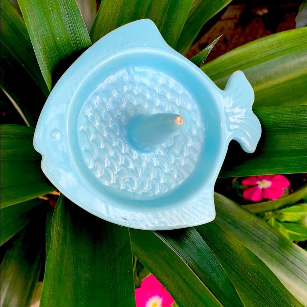 Fish ring holder
